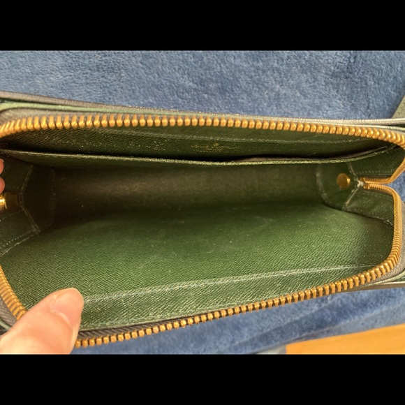 Louis Vuitton Green Epi Leather Pouch - Picture 4 of 7